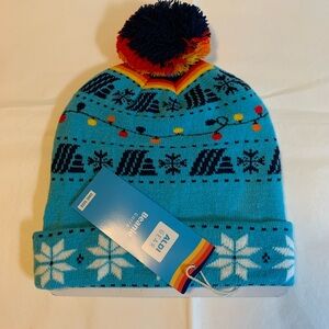 NWT Unisex Aldi Gear knit Pom Pom hat